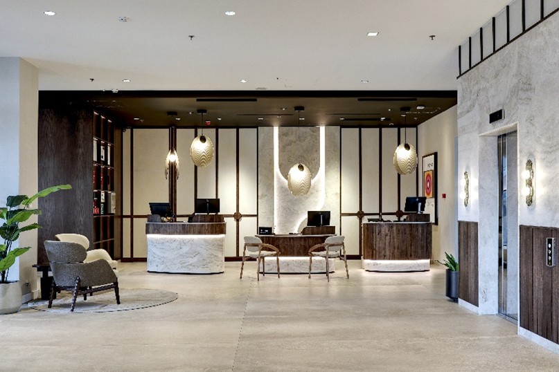 The Hilton Gdańsk Hotel Reception with Corian<sup>®</sup> Solid Surface Copyright by Hilton Gdańsk